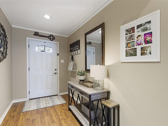 3rd image of 4758 Wynnview Dr
