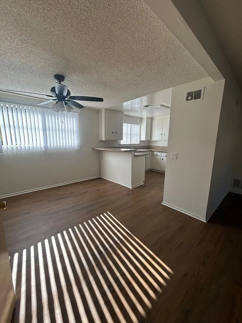 067 - La Forge Apartments — Photo 1