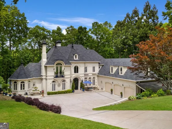 3182 Deep Water Dr, Gainesville, GA 30506
