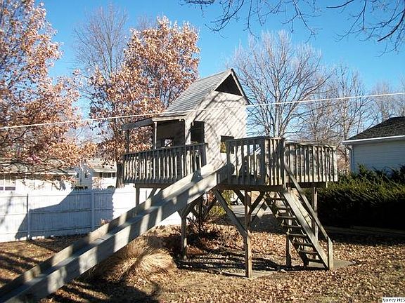 Home for Sale in Quincy, IL $96,500