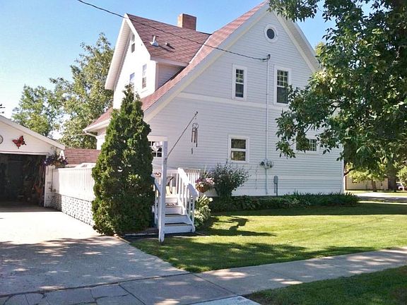 5th image of 1001 Main St