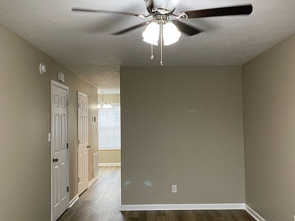 2nd image of 776 Cherrybark Ln