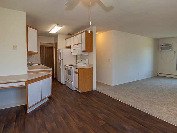 5th image of 2240 Skillman Ave E APT 224-206