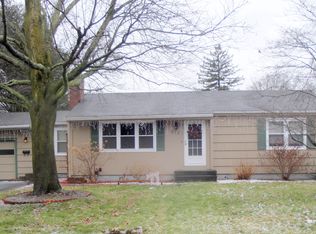 275 Manolla Ave, Warwick, RI 02888