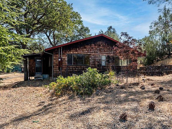 3rd image of 21674 Meriann Drive