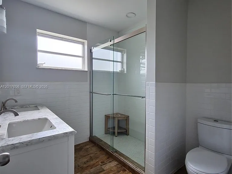 4900 Cleveland St — Photo 10
