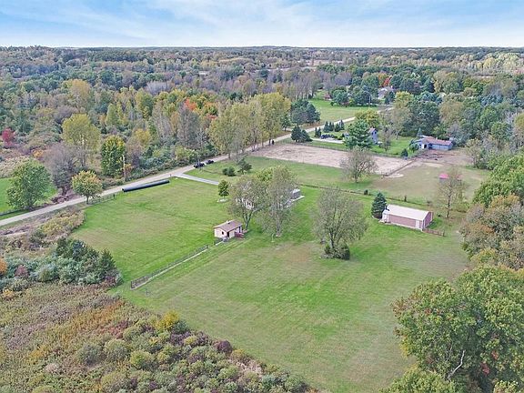 5th image of 9371 N Peaceful Valley Dr