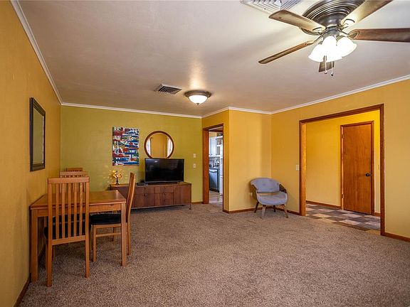 5th image of 408 E Huber Ave