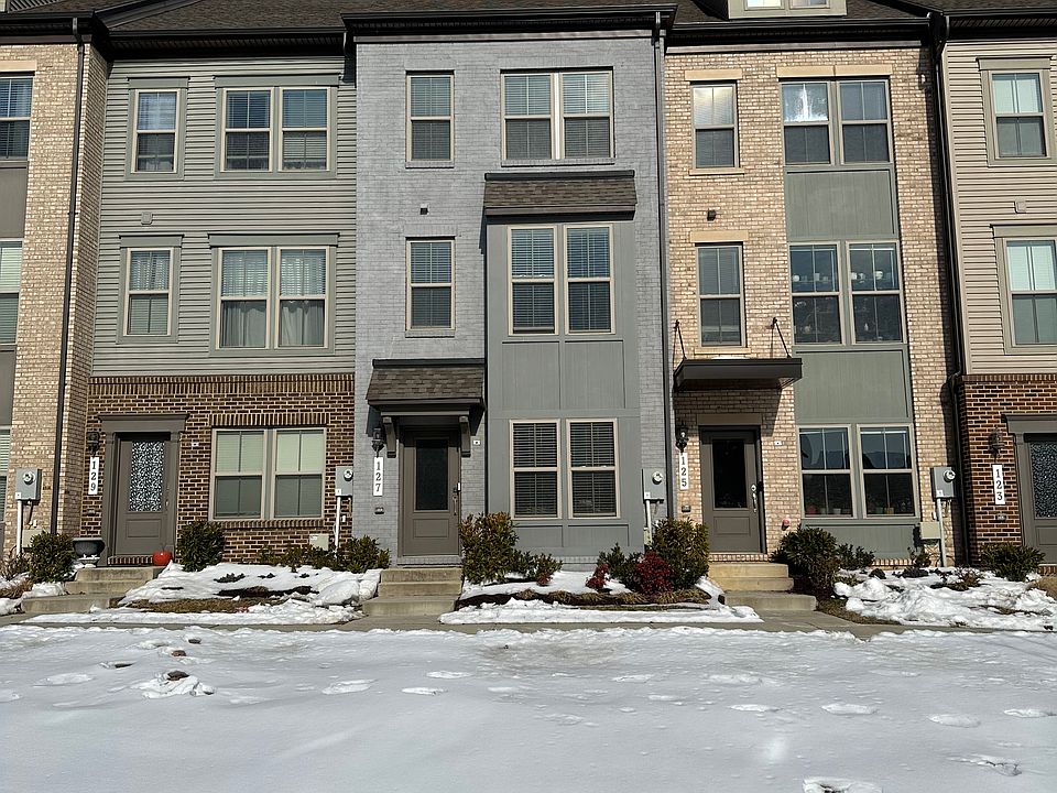 1st image of 127 Capital Ct