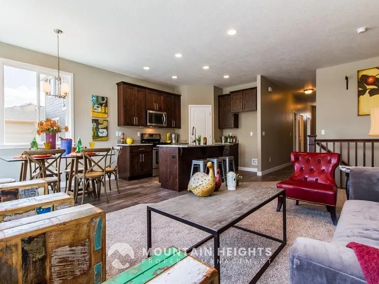 797 W Tamsin Ct — Photo 4