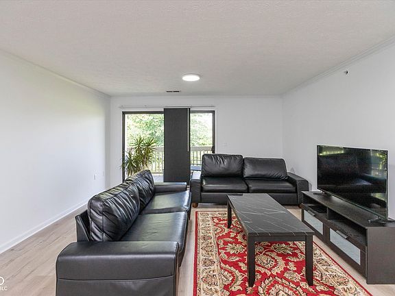 5th image of 8750 Yardley Ct APT 202