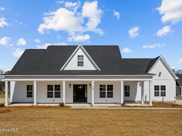 589 A I Taylor Road, Richlands, NC 28574