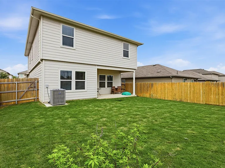 19017 Romano Dr — Photo 33