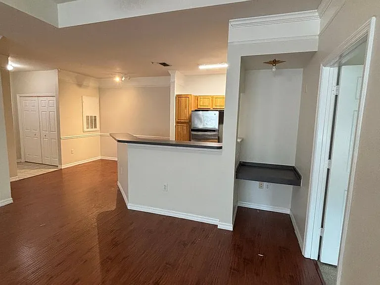 3468 Soho St #303 — Photo 8