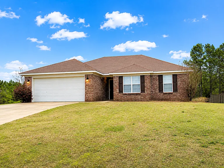 18304 Upland Trl — Photo 1
