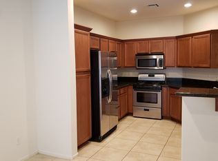 924 Maple Pines Ave, North Las Vegas, NV 89081