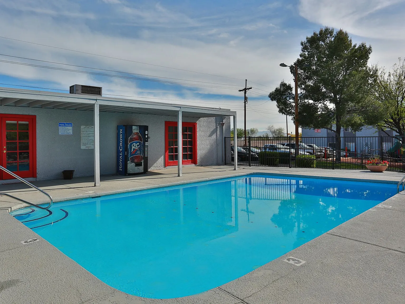 Mountain Lakes Apartments — Photo 2