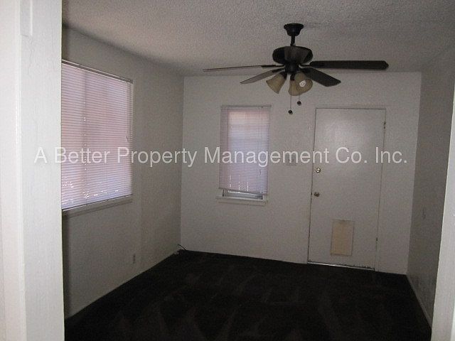 2nd image of 1836 Molino Ave