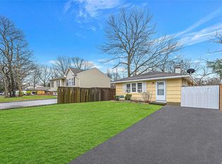 78 Mastic Blvd, Mastic, NY 11950