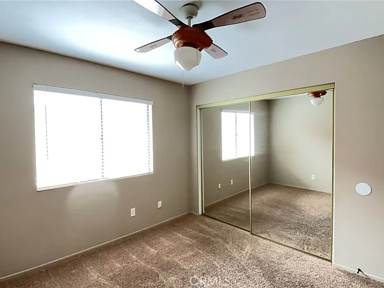560 Boston St — Photo 15