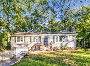 56 Stonybrook Rd, Gales Ferry, CT 06335