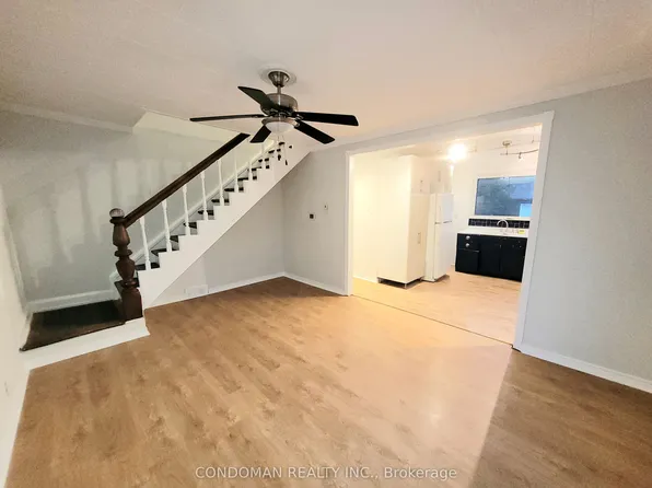 22 Fairfield Ave, Toronto, ON M8V 2H9