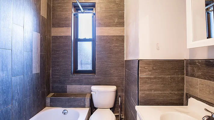 Rented by Nooklyn NYC LLC | media 17