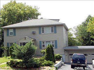 2nd image of 226 Beattie St