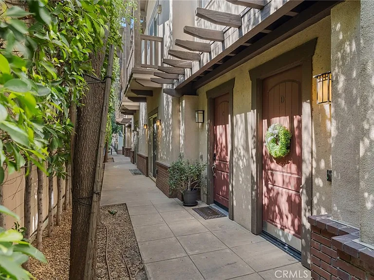 1406 S California Ave #D — Photo 24