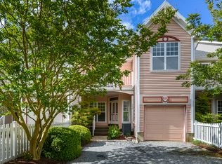 930 Yacht Club Dr, Ocean Pines, MD 21811