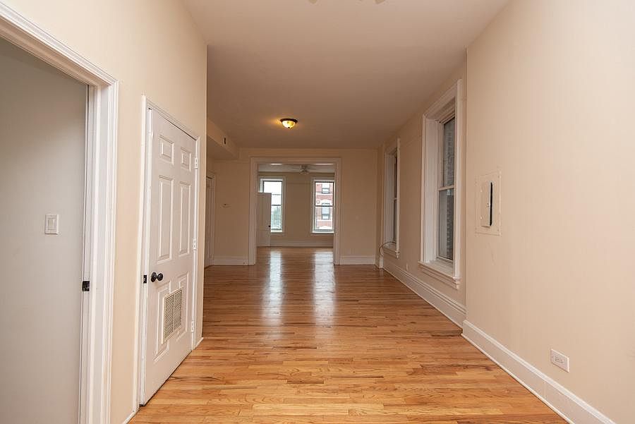 1st image of 1522 W Chicago Ave #3