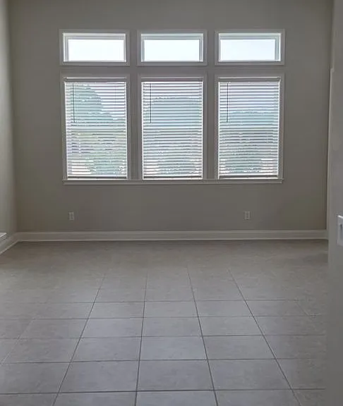 3254 SW 120th Ter — Photo 10