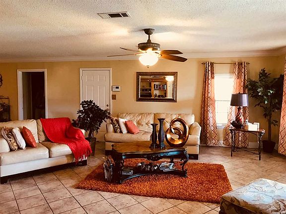 5th image of 231 Broadmoor Dr