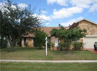 112 Paseo Ct, Royal Palm Beach, FL 33411