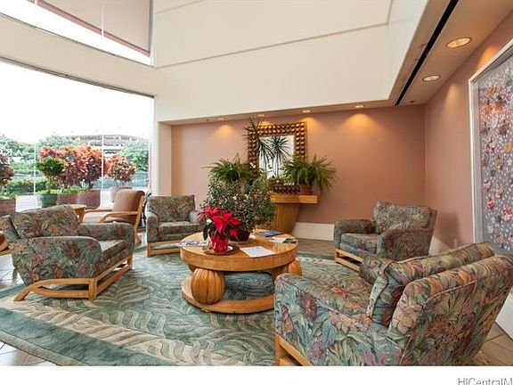 2nd image of 801 King St #2105