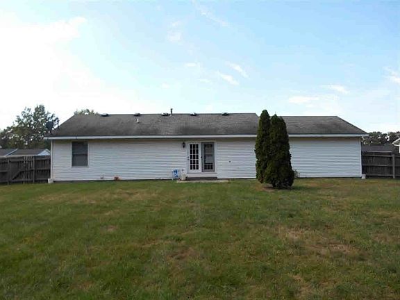 5th image of 53646 Stanford Dr