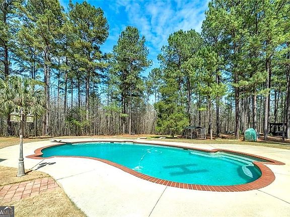 4th image of 4860 Peeksville Rd