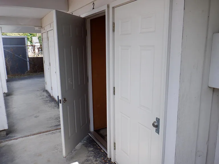 425 Pelly Ave N #2 — Photo 20