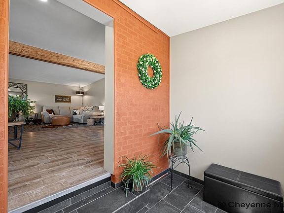 4th image of 5409 Sagebrush Ave