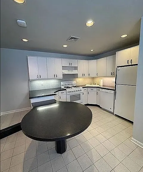 153 County Ave #1 — Photo 4