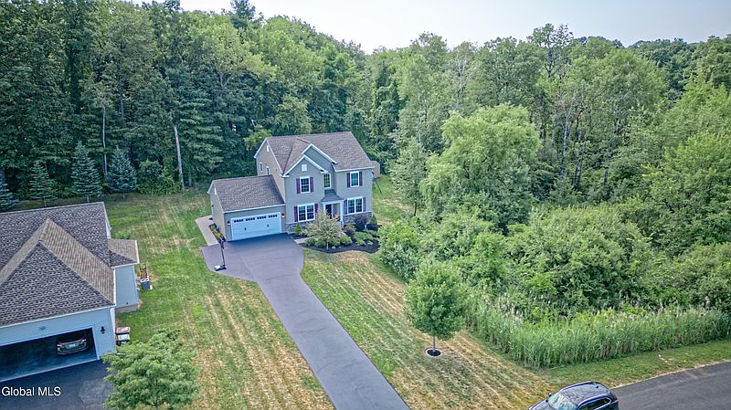 2nd image of 43 Madeleine Lane