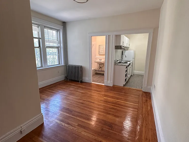 33 Park Dr #11 — Photo 5
