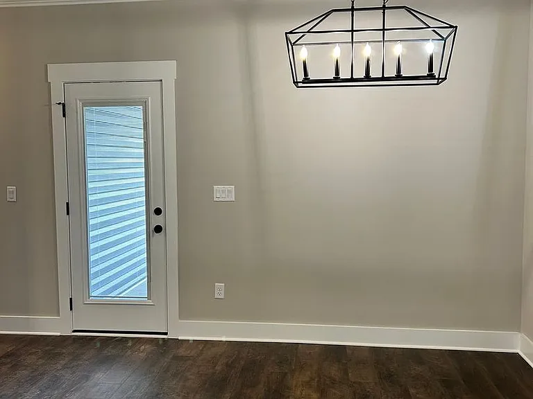 119 Gentry Rd — Photo 6