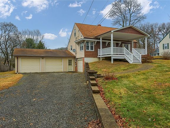 5th image of 315 South Dr