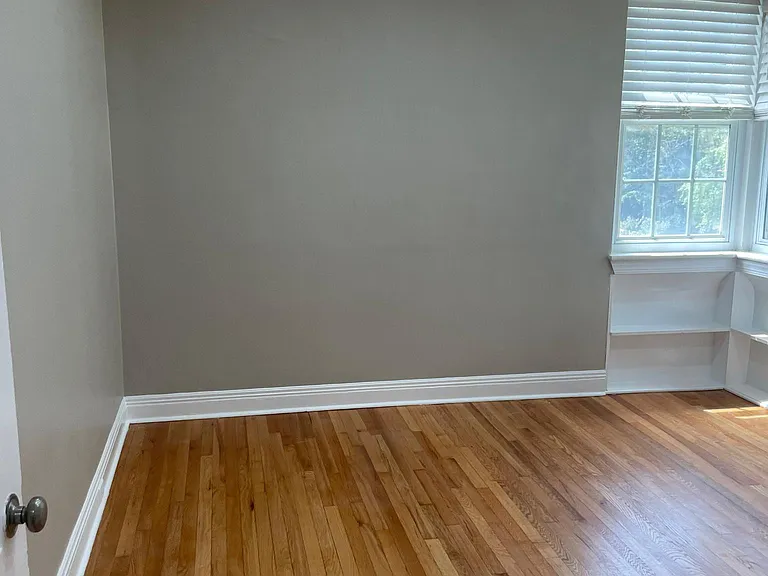 1337 E Morehead St — Photo 21