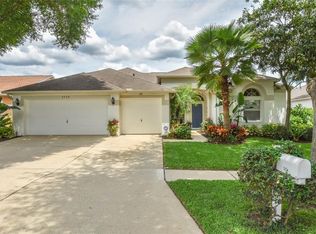 2728 Villa Dr, Valrico, FL 33596