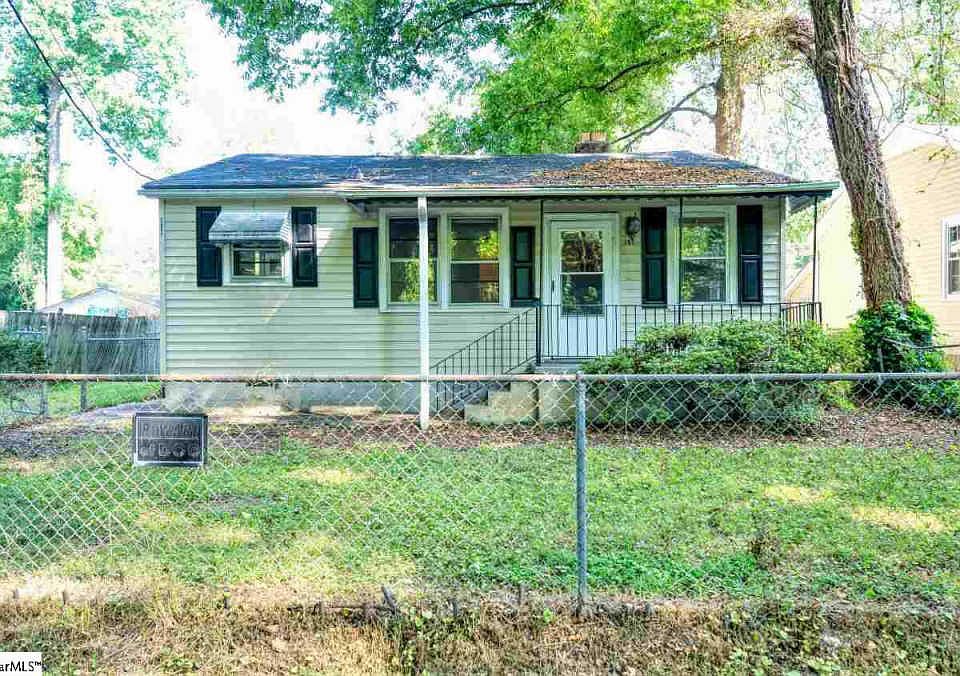 1st image of 302 Dukeland Dr