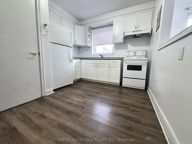 2905 Saint Clair Ave E #12 — Photo 10