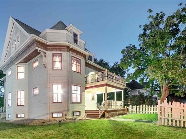 224 S Van Buren St #2, Stoughton, WI 53589