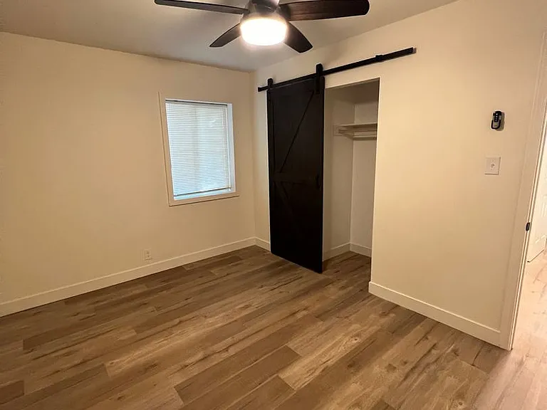 1501 Stewart Ave — Photo 7